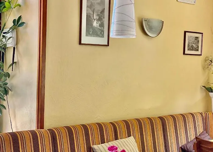 ゲストハウス Rheingoldschaenke オーバーヴェセル